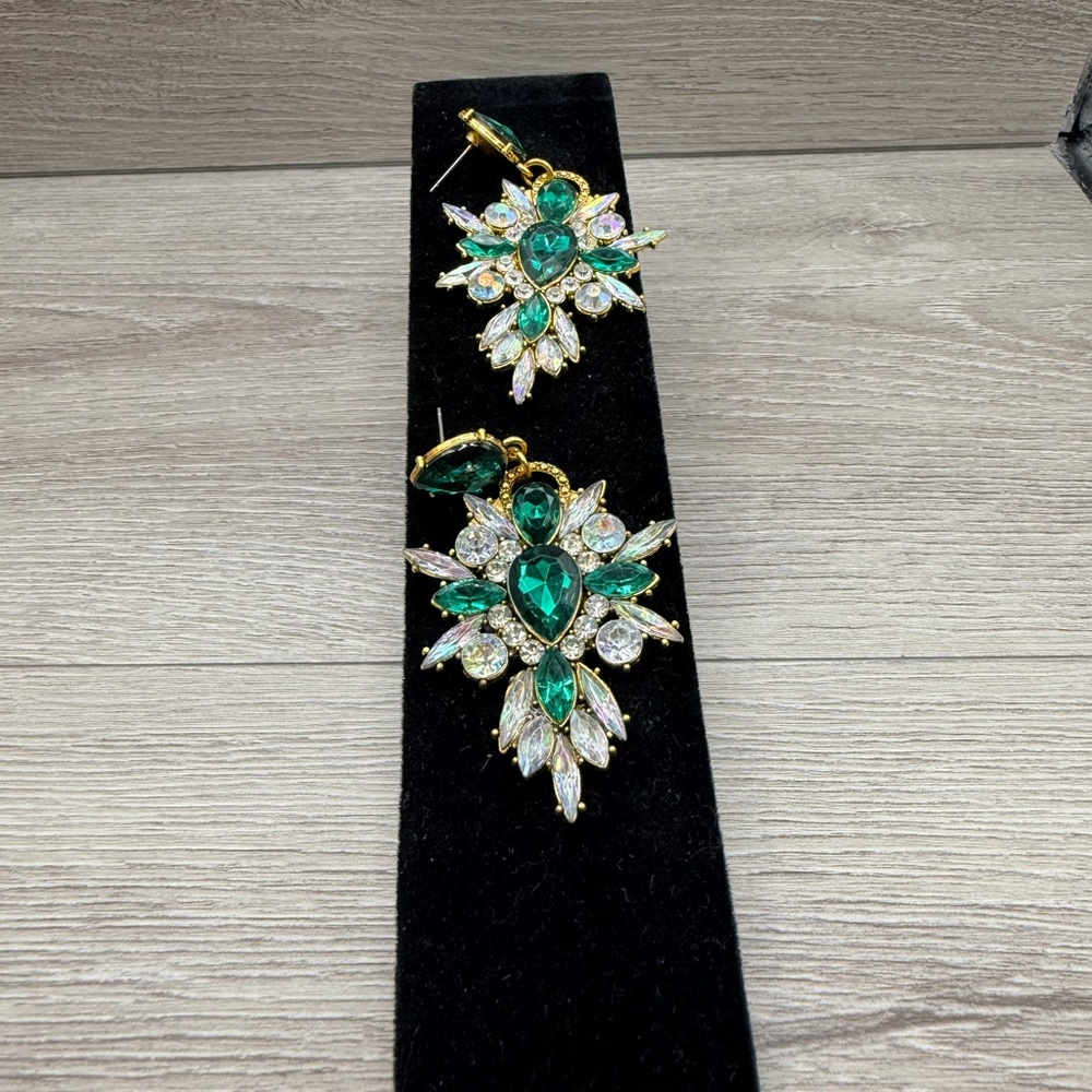 Elegant Green and Gold Tone Statement Earrings
